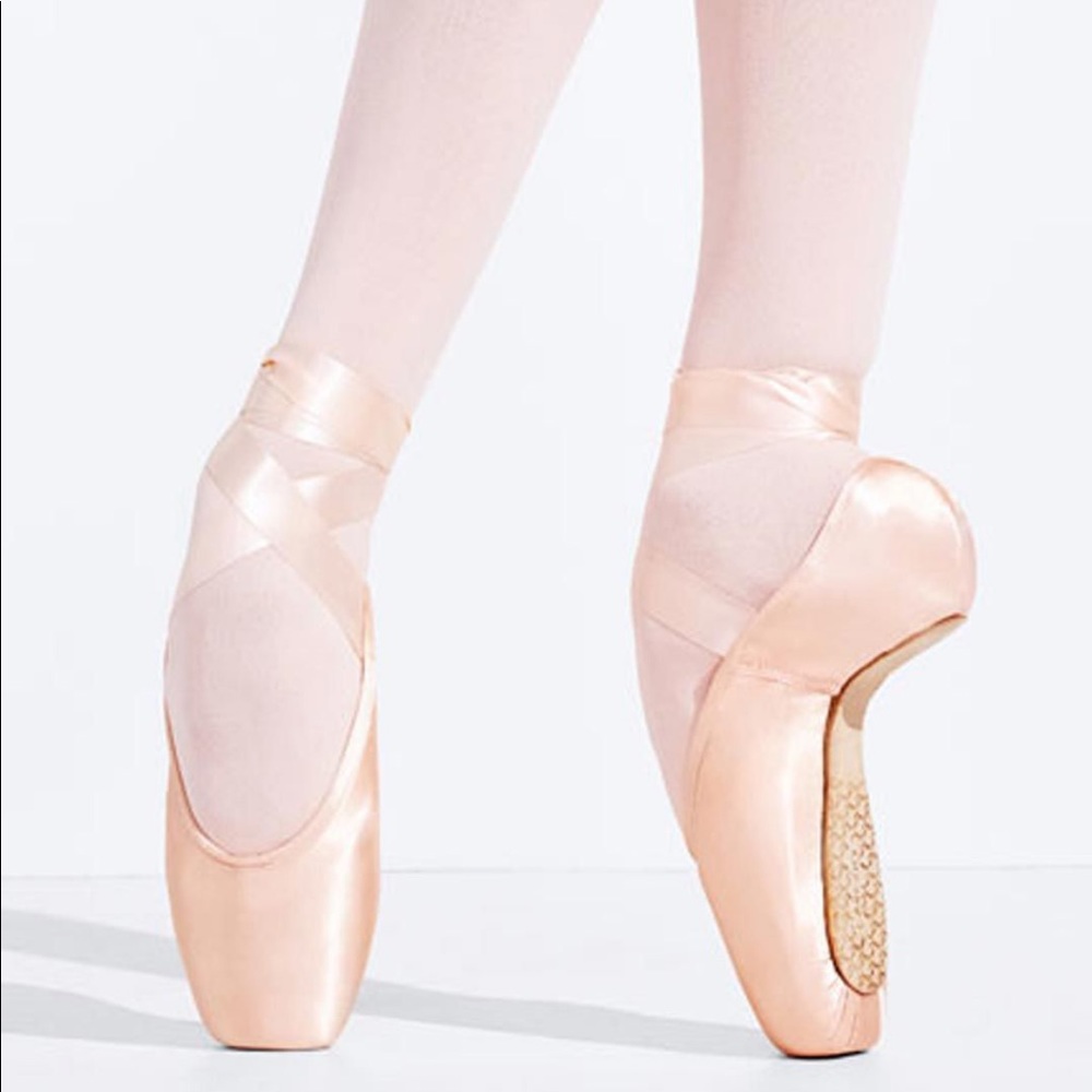 BrandNew NeverWorn Capezio TiffanyPro Pointe Shoes